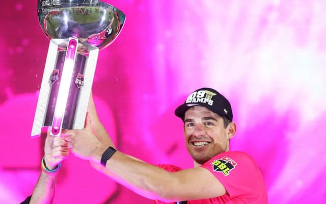 Moises Henriques retires from Australian domestic cricket, set to represent Portugal