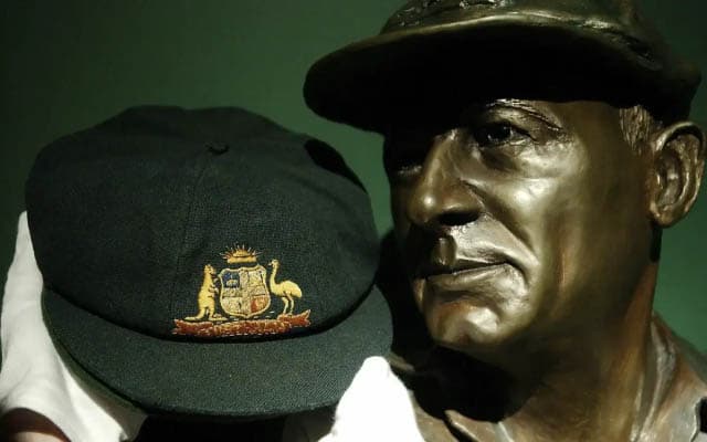 5 Most expensive equipment of cricketers sold at auction