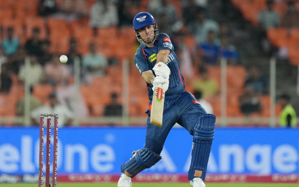IPL 2025: Mitchell Marsh swats Arshad Khan delivery over covers for a maximum