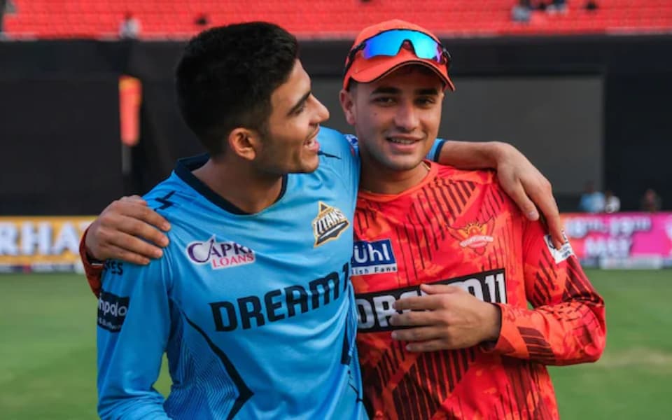 'Only guy who had an iPhone in our group' - Abhishek Sharma reveals Shubman Gill's fondness for luxury items from age-group cricket days