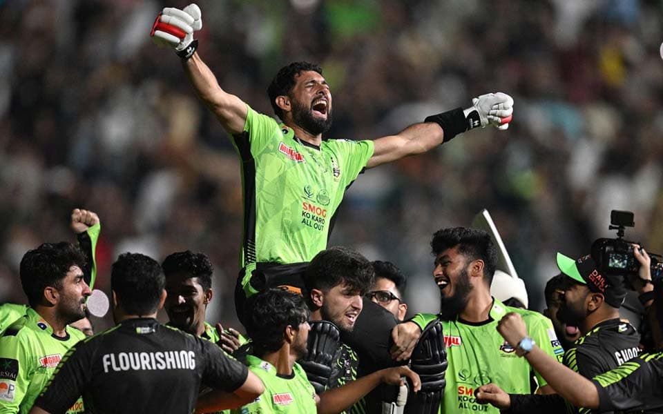 Lahore Qalandars, Peshawar Zalmi renew PSL rights for 10 years