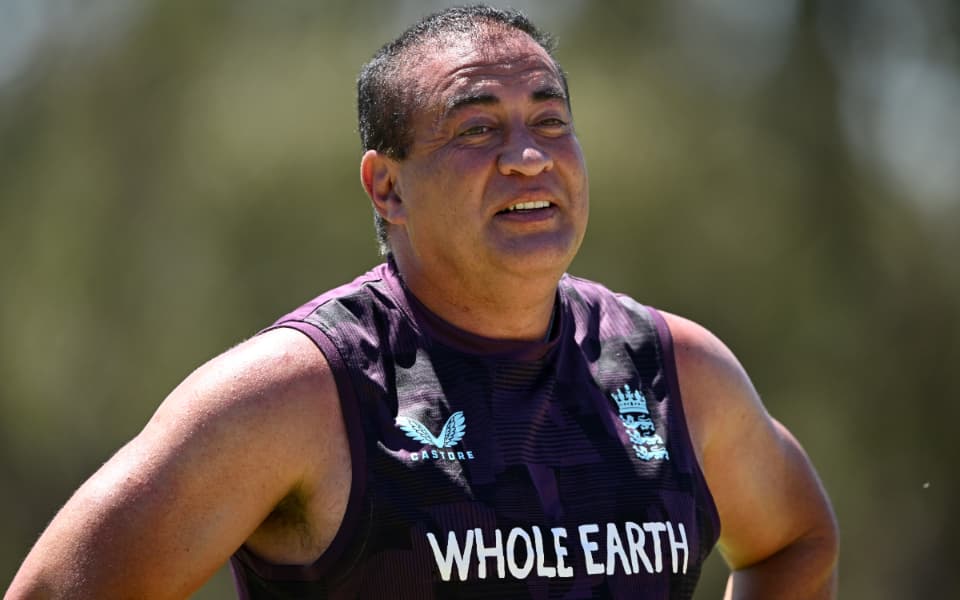 Former England cricketer reveals taking up cage fighting to feed family and come out of bankruptcy