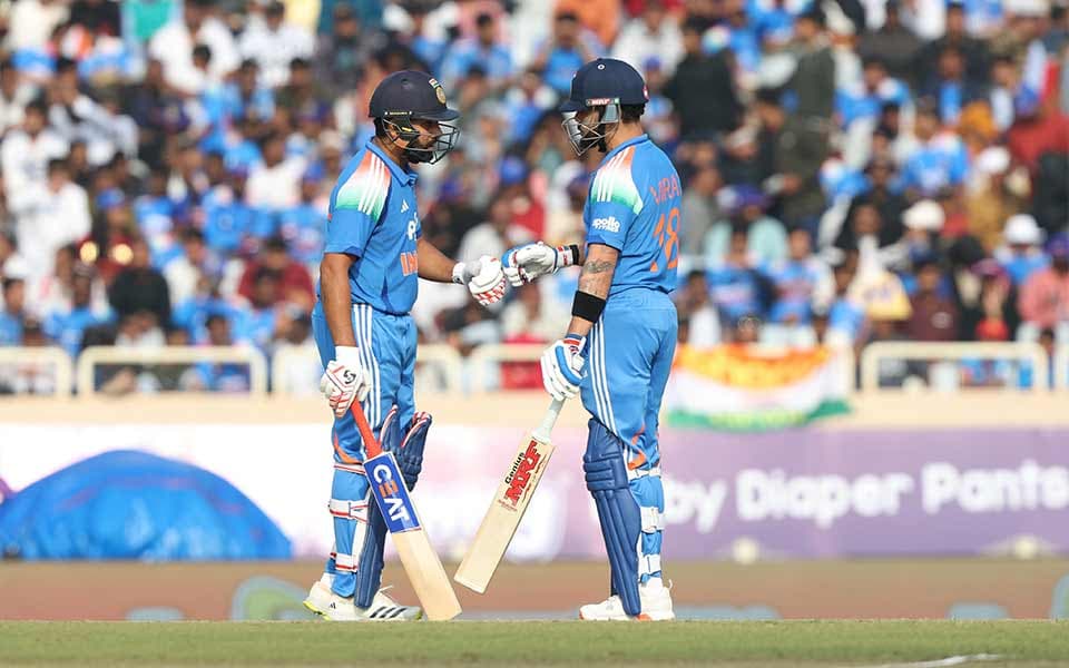 BCCI considering INR 2 Crore pay cut for Virat, Rohit in upcoming December 22 review