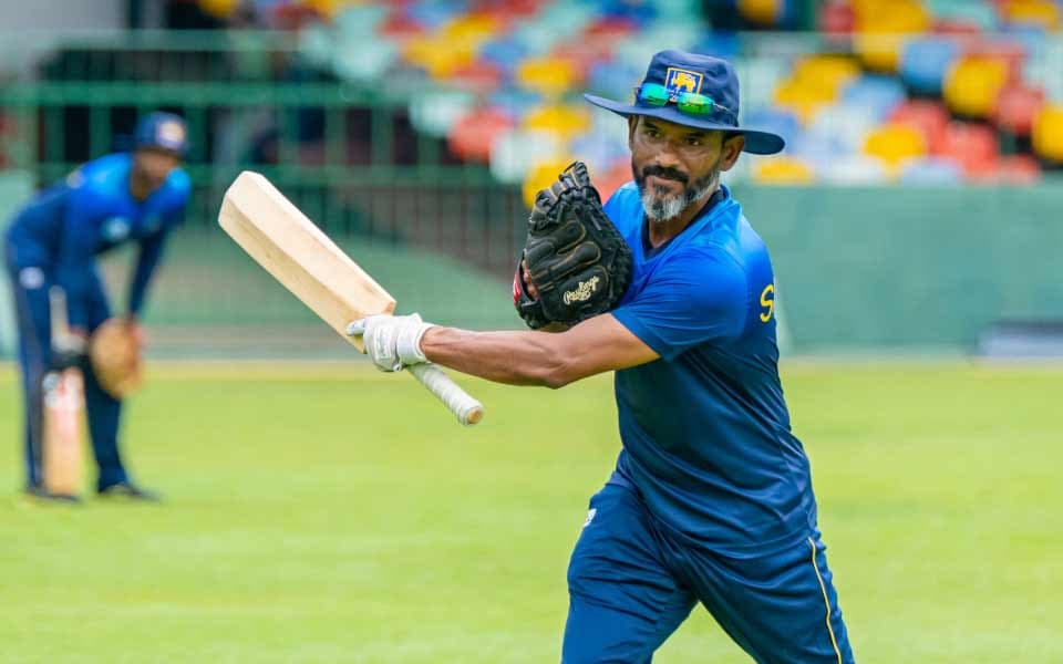 Sri Lanka Cricket appoints R Sridhar as fielding coach until T20 World Cup 2026