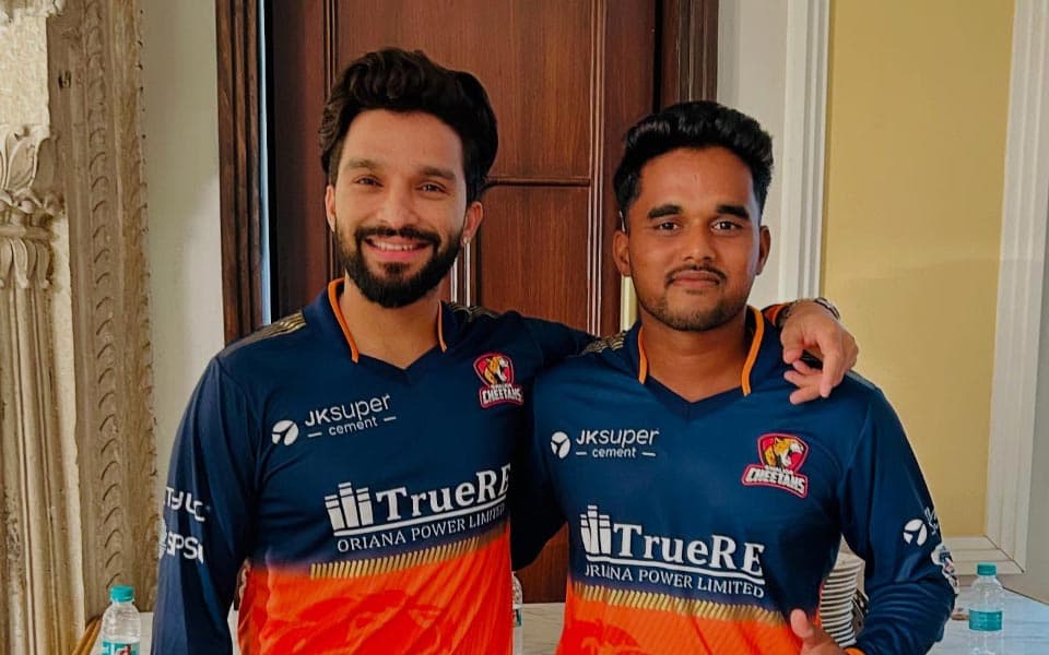 IPL 2026: Mangesh Yadav’s parents live in a ₹1,200 rented room, RCB pick him for ₹5.20 crore at auction