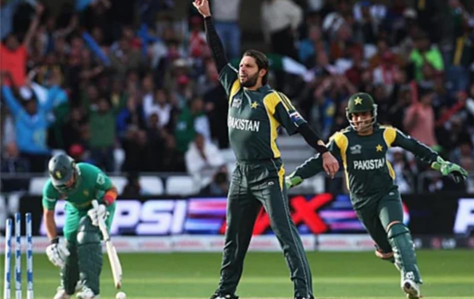Shahid Afridi conferred Pakistan’s second-highest civilian award Hilal-e-Imtiaz, joins elite list of cricketing icons