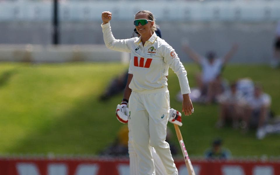 Cricket Australia adds selection safeguards around Gardner after Voll relationship