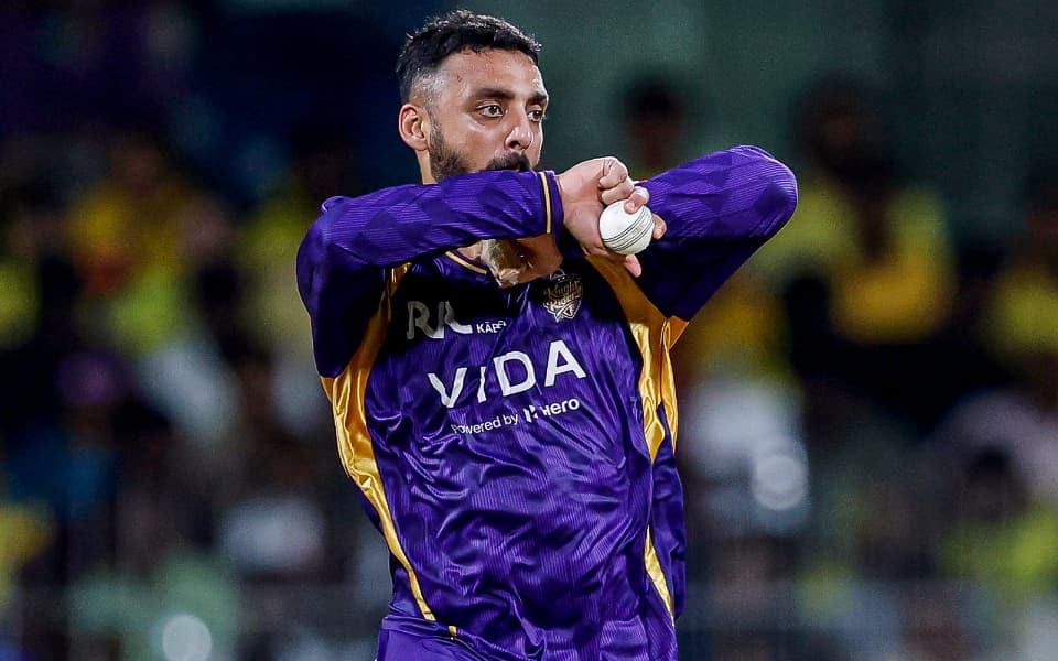 ‘He’s playing through pain’ - Watson lauds Chakravarthy’s commitment for KKR as playoff hopes hang in balance