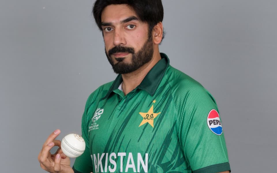 Warwickshire secure Usman Tariq's services for 2026 Vitality Blast