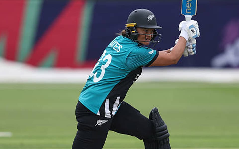 Suzie Bates returns to Otago domestic contract after 20 years
