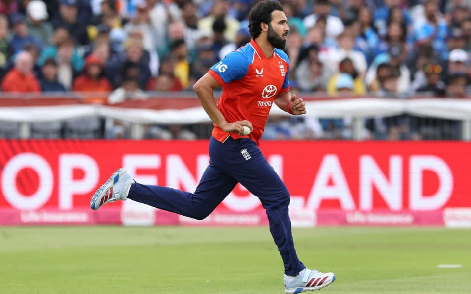 'I’m trying to nail my place' - Saqib Mahmood talks about his England spot after impressive performance against India