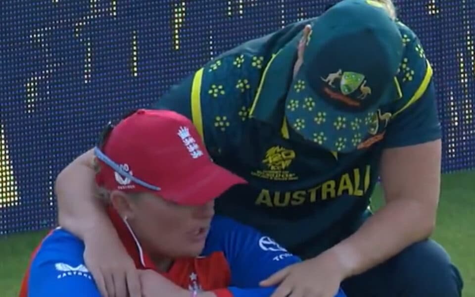 Georgia Voll comforts Sophie Ecclestone after England's heartbreak at Women's T20 World Cup 2026 final