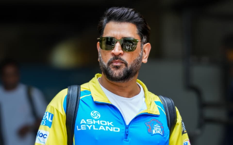 Should MS Dhoni take over as CSK's head coach after Stephen Fleming?