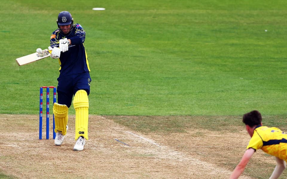 Toby Albert hits six sixes in six balls for Hampshire against Sussex