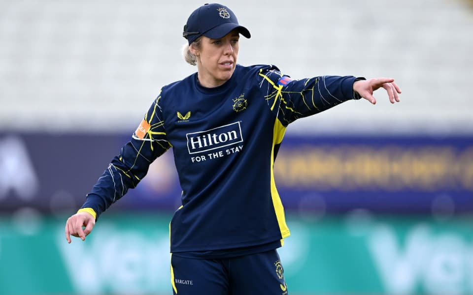 Georgia Adams commits to Hampshire Women on new two-year deal