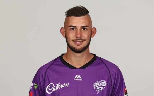 Former Hobart Hurricanes cricketer Aaron Summers to be jailed on child sexual abuse charges