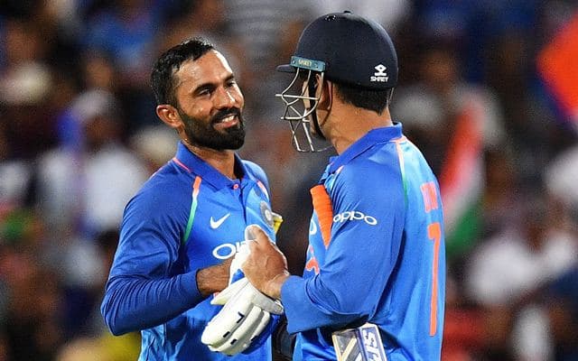 Dinesh Karthik reveals of turning into 'Chameleon' due to MS Dhoni's success