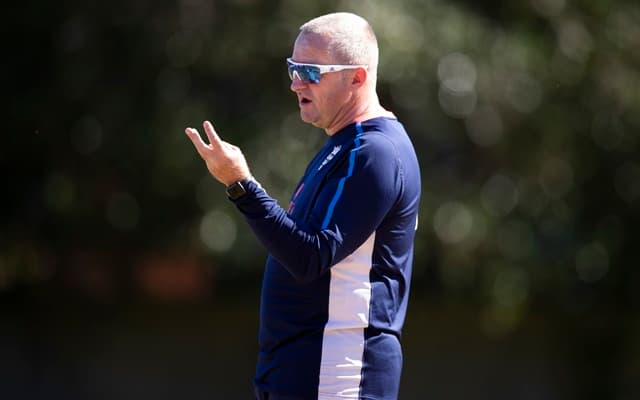 Staying in Division One next year would be one of the greatest sporting stories, says Sussex head coach amid club's financial crisis