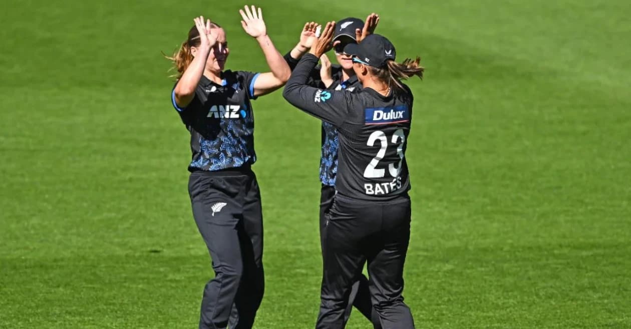 Jess Kerr, Sophie Devine power New Zealand to series-clinching win over South Africa in 4th T20I