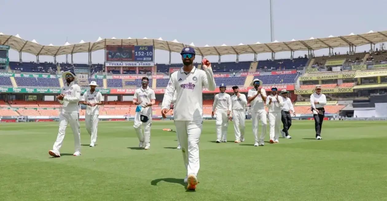 Top 5 best bowling figures on Test debut for India ft. Manav Suthar