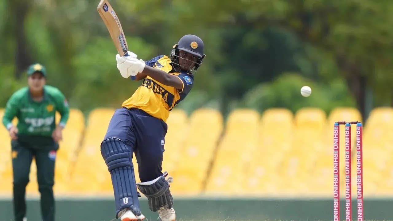 Sanjana Kavindi’s blistering knock powers Sri Lanka to a commanding T20I series win over Pakistan in the second game
