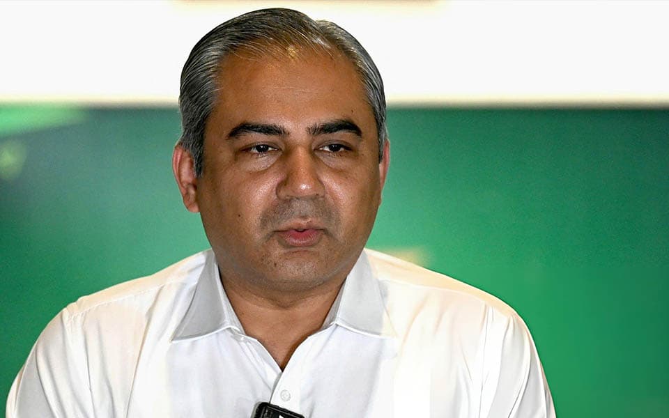 BCCI issues fresh warning to Mohsin Naqvi over Asia Cup trophy