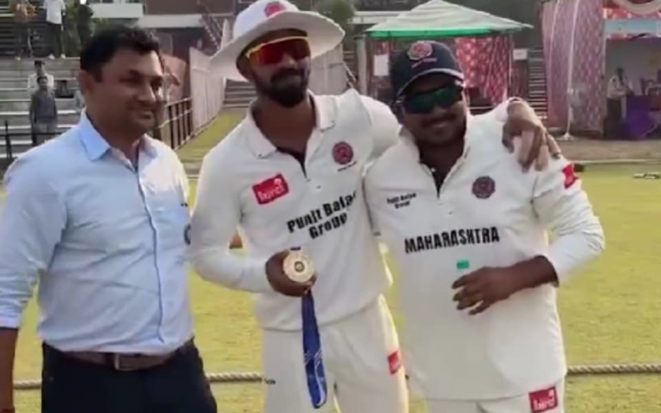 Ranji Trophy 2025–26: Ruturaj Gaikwad calls Prithvi Shaw to share Player of the Match medal